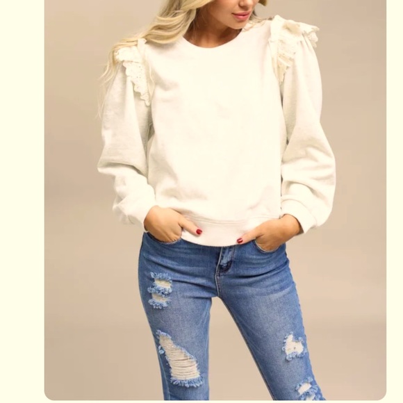 Who What Wear Tops - EUC Who What Wear Eyelet Lace Detail Sweatshirt Top Cream Size XXL